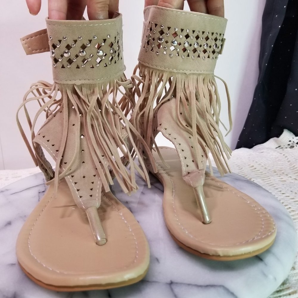 Women's Flat Thong Sandal Gladiator Style Size 9.5